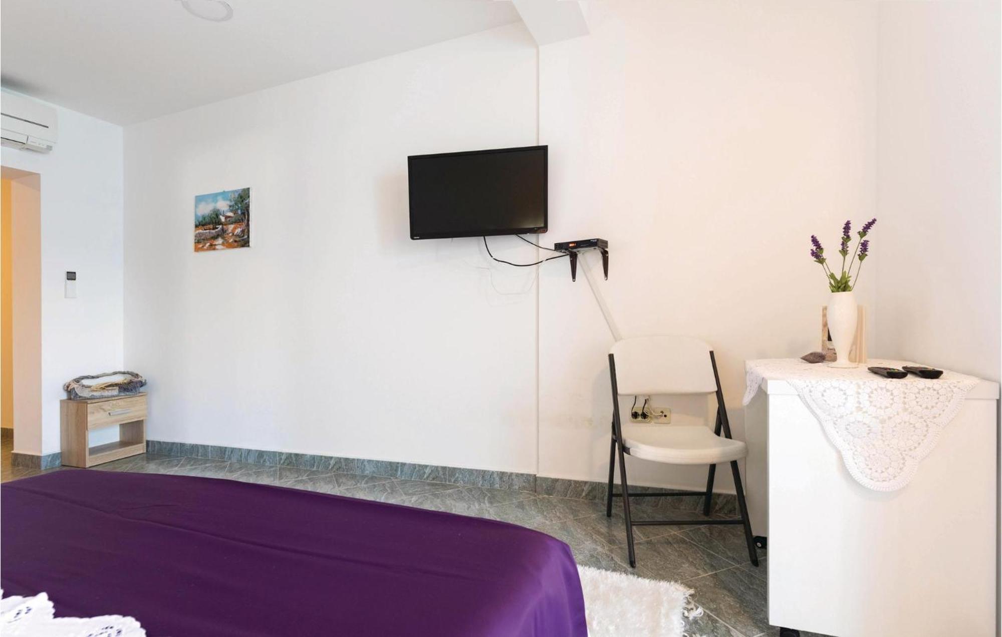 Awesome Apartment In Duba With Wifi Kültér fotó